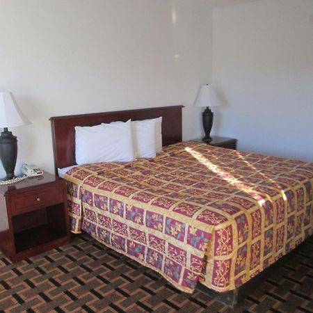 Budget Inn Коко Екстер'єр фото