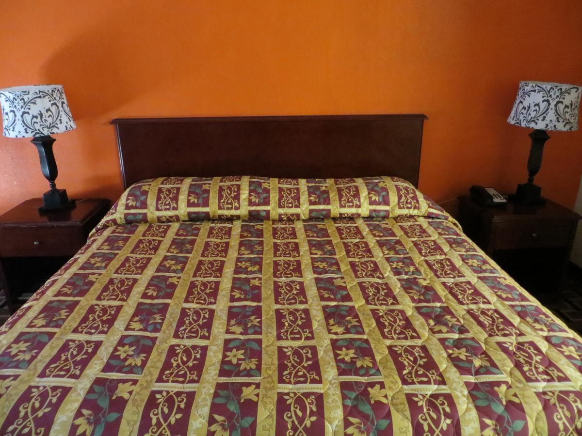 Budget Inn Коко Екстер'єр фото