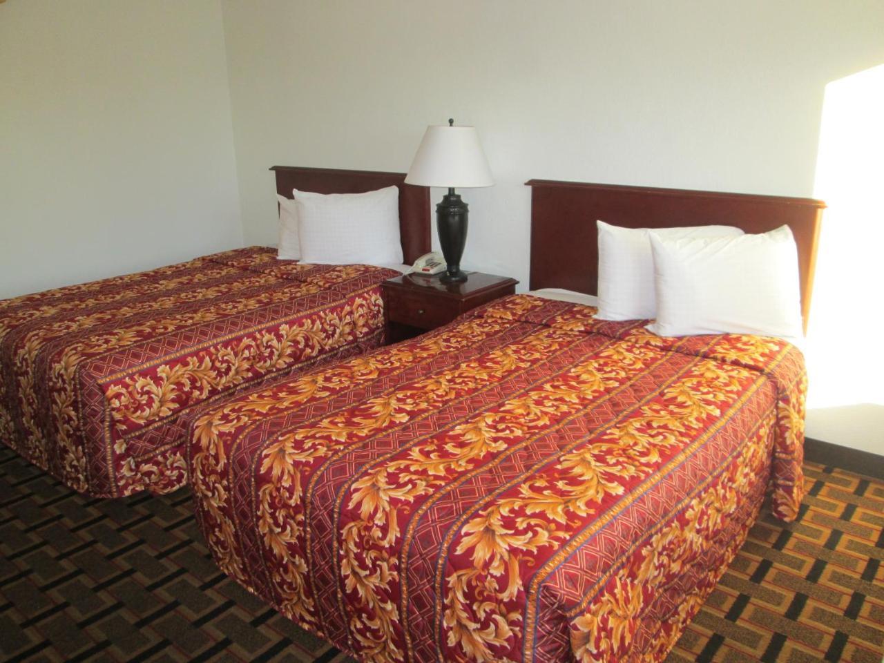 Budget Inn Коко Екстер'єр фото