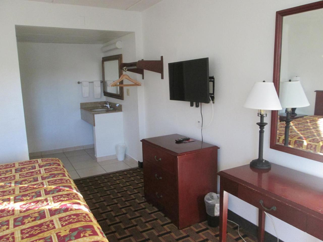 Budget Inn Коко Екстер'єр фото