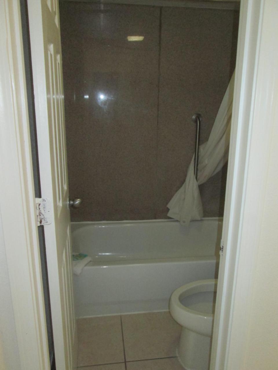 Budget Inn Коко Екстер'єр фото